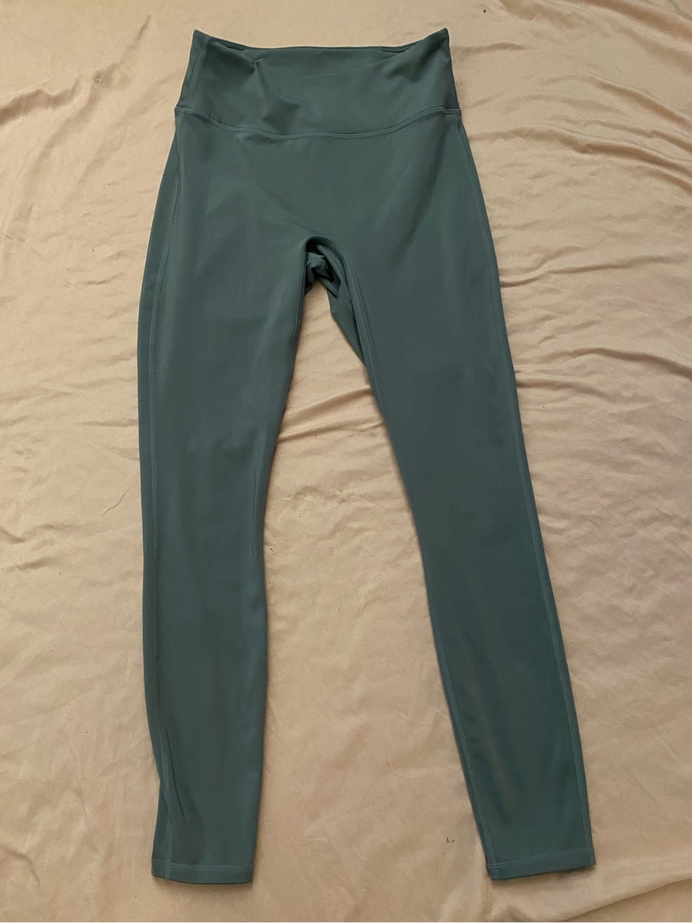 Fabletics PowerHold High-Waisted 7/8 Leggings in Great White Shark, Medium